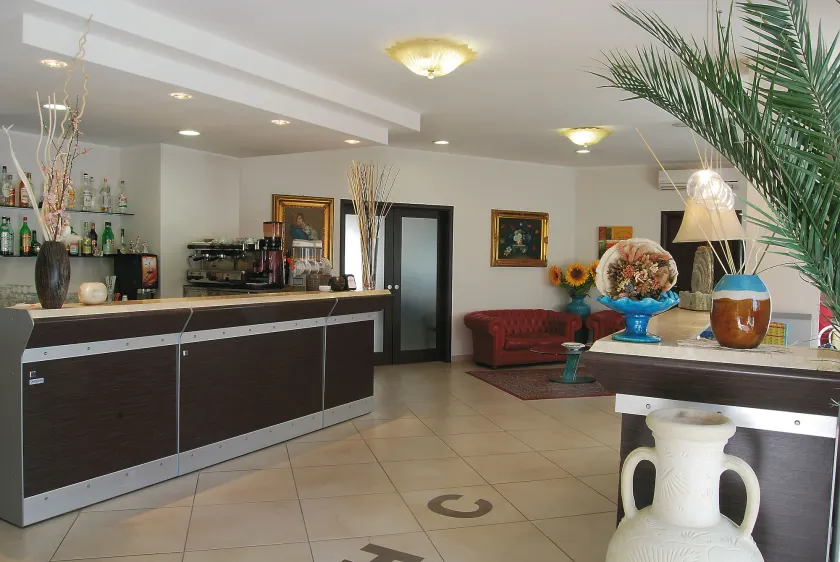 Hotel Caggiari - Reception