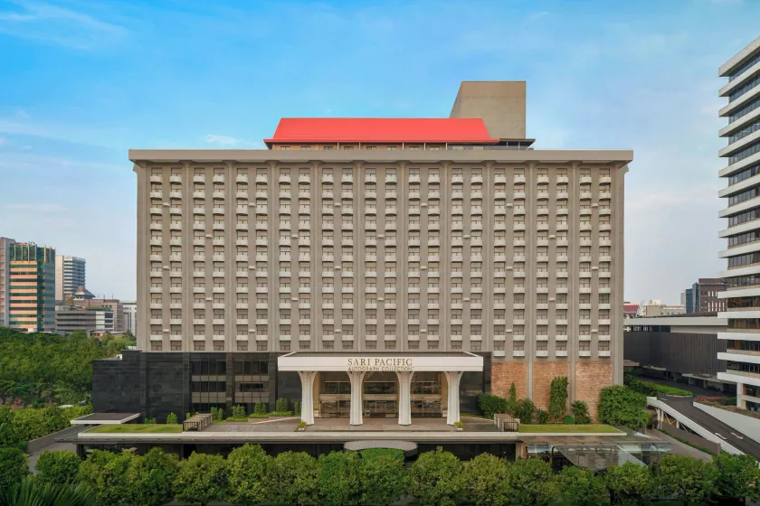 Sari Pacific Jakarta, Autograph Collection - Image 1