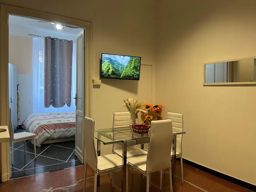 Appartamento a Invrea Posto Auto Incluso - Image 1