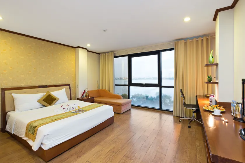Sunset Westlake Hanoi Hotel - Image 1