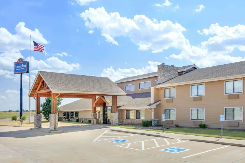 AmericInn by Wyndham Sayre - Image 1