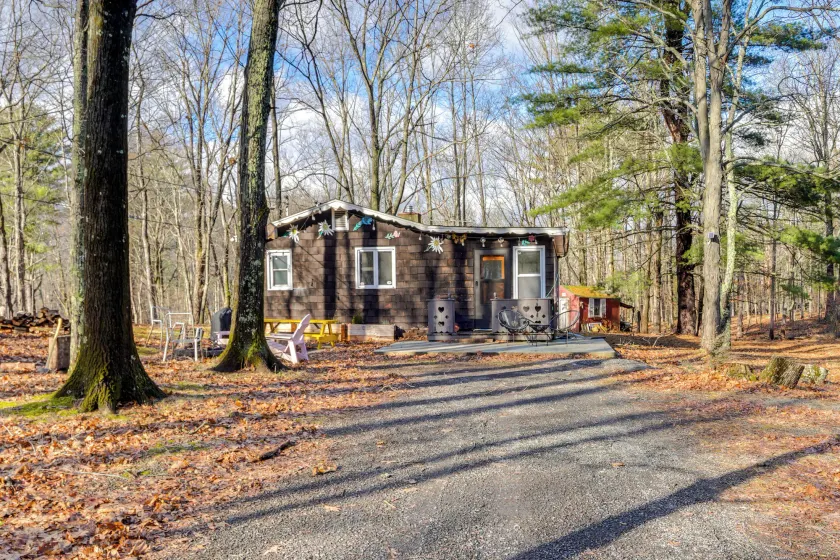 Mtn Views + On-site Hiking Trails: Catskills Cabin - Image 1