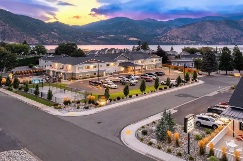 The Lodge Lake Chelan - Image 1