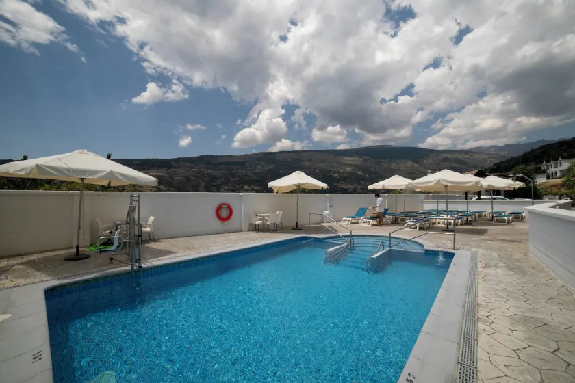 Hotel Villa Turística de Bubión - Image 1