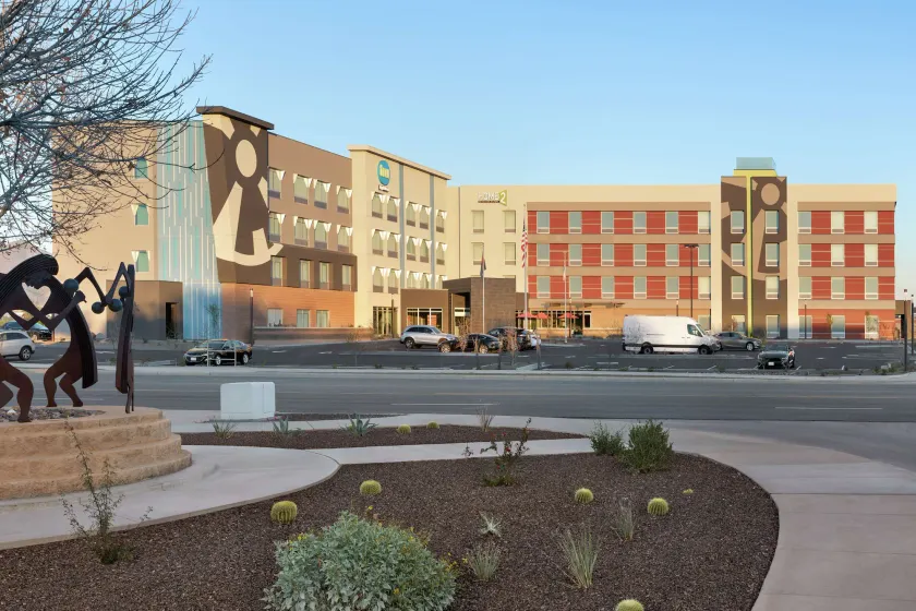 Home2 Suites by Hilton Scottsdale Salt River - Image 1