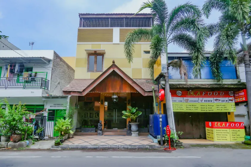 Istana Griya 2 Hotel Solo RedPartner - Image 1