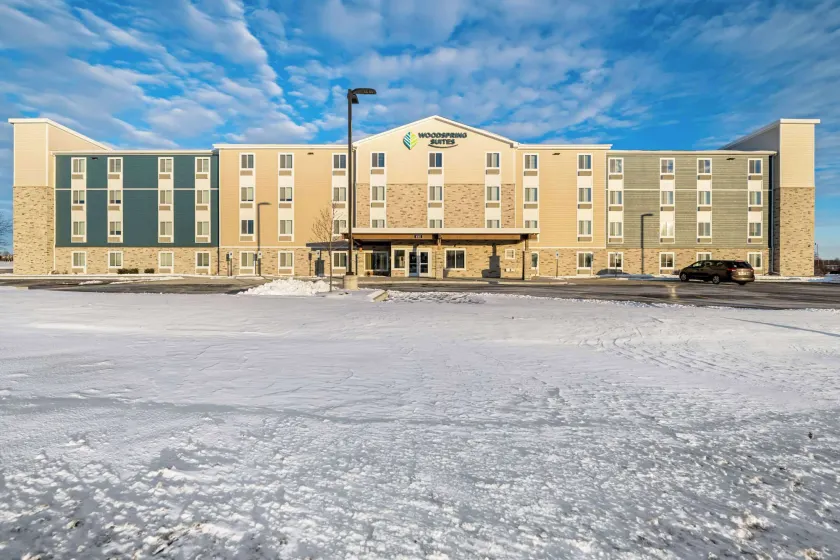 WoodSpring Suites Loves Park - Rockford - Image 1