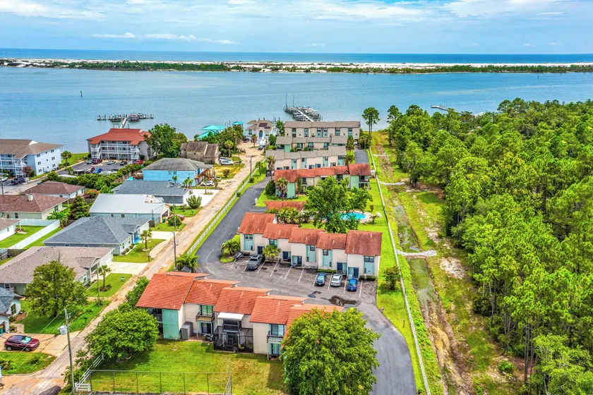 10 Mi to Navarre Beach! Waterfront Rental w/ Pool - Image 1