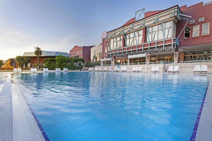 Polat Thermal Hotel - Image 1
