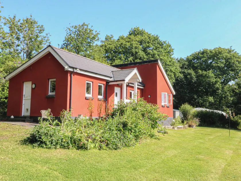 Delfryn, Llandeilo - Image 1