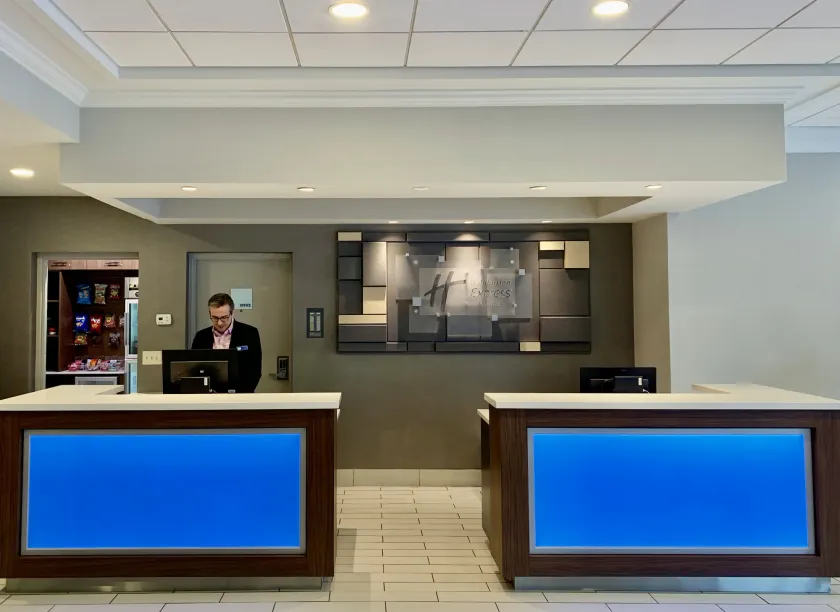 Holiday Inn Express & Suites Boston - Cambridge by IHG - Reception