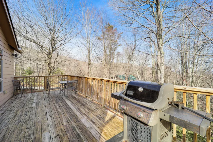 1 Mi to Beech Mtn Skiing: Family Cabin w/ Fire Pit - Interiør