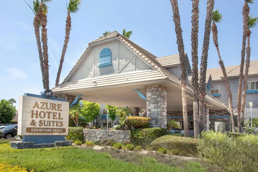 Azure Hotel & Suites, Trademark Collection by Wyndham - Image 1