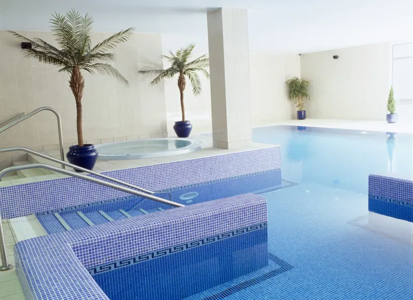 Rochestown Lodge Hotel - Image 1