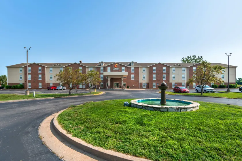 Comfort Inn & Suites Chesterfield - St Louis - Image 1