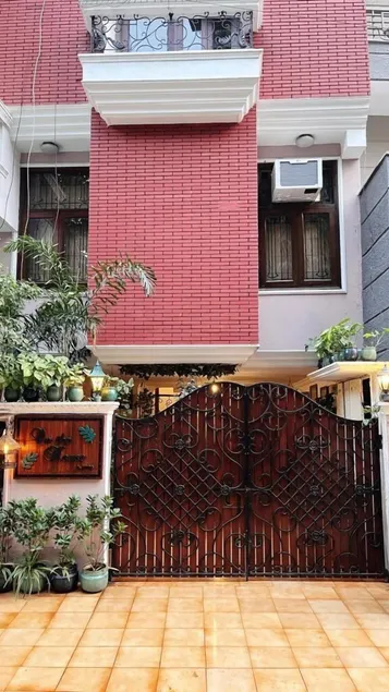 On the House homestay - Image 1