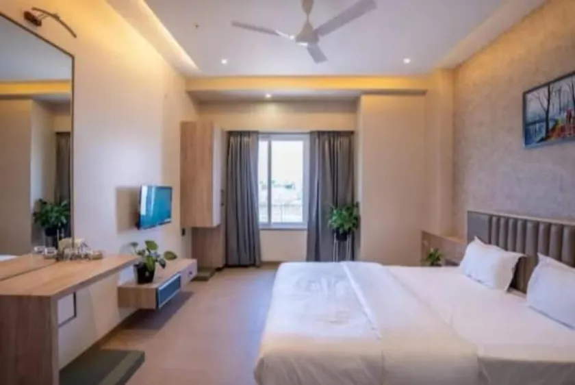 Hotel amar palace - Image 1
