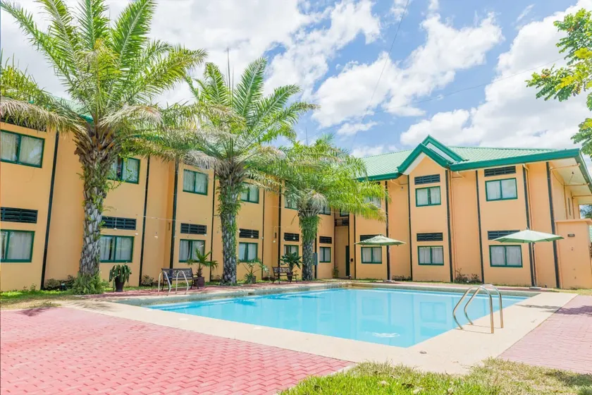 Microtel by Wyndham Cabanatuan - Image 1