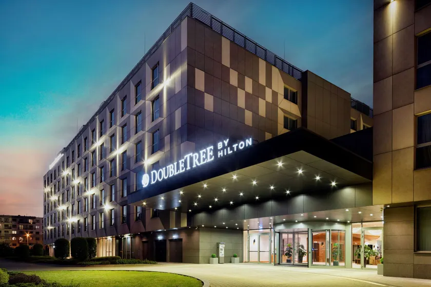 DoubleTree by Hilton Krakow Hotel & Convention Center - Image 1