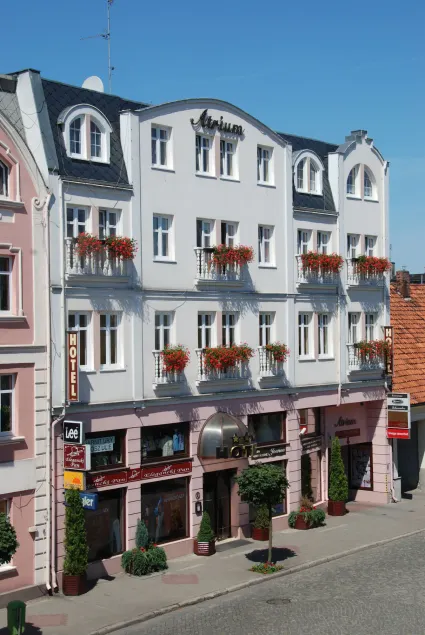 Hotel Atrium - Image 1