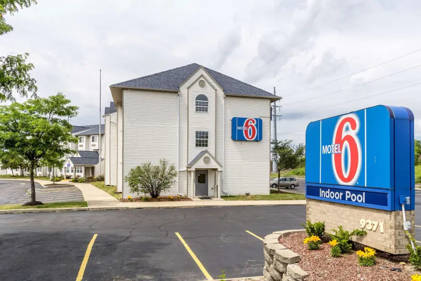 Motel 6-Streetsboro, OH - Image 1