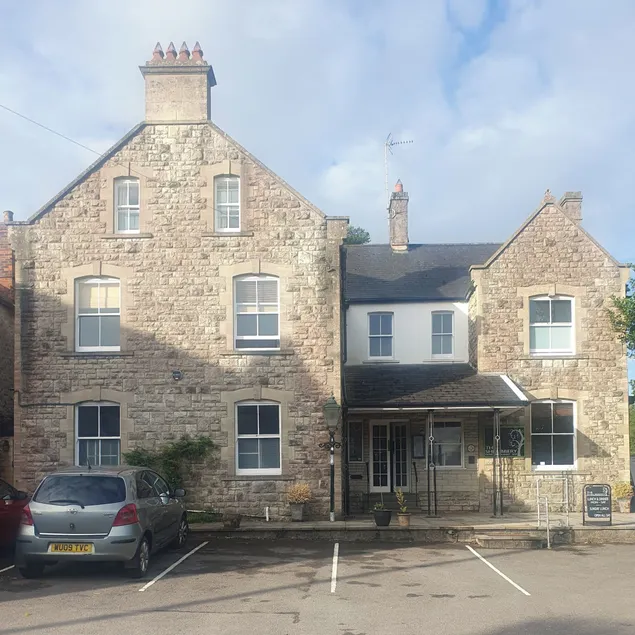 The Shrubbery Hotel - Image 1