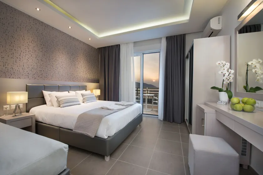 Angelica Hotel - Image 1
