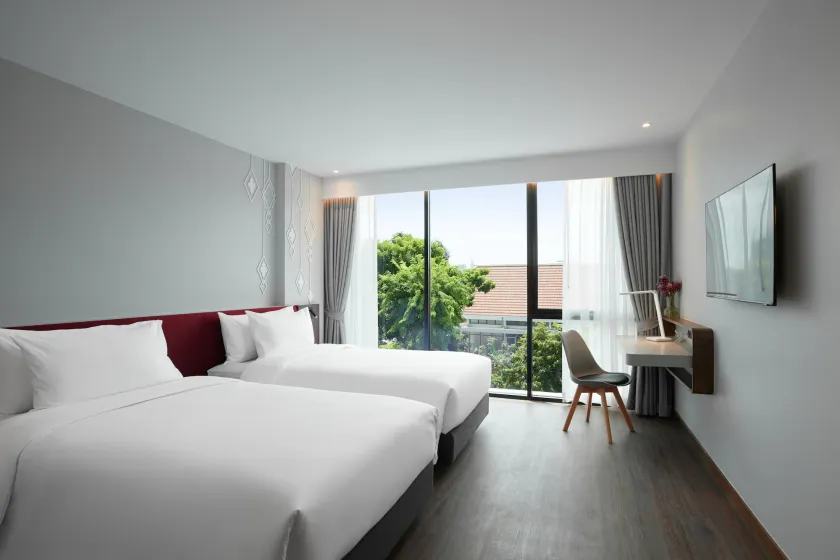 Centara Life Hotel Bangkok Phra Nakhon - Image 1
