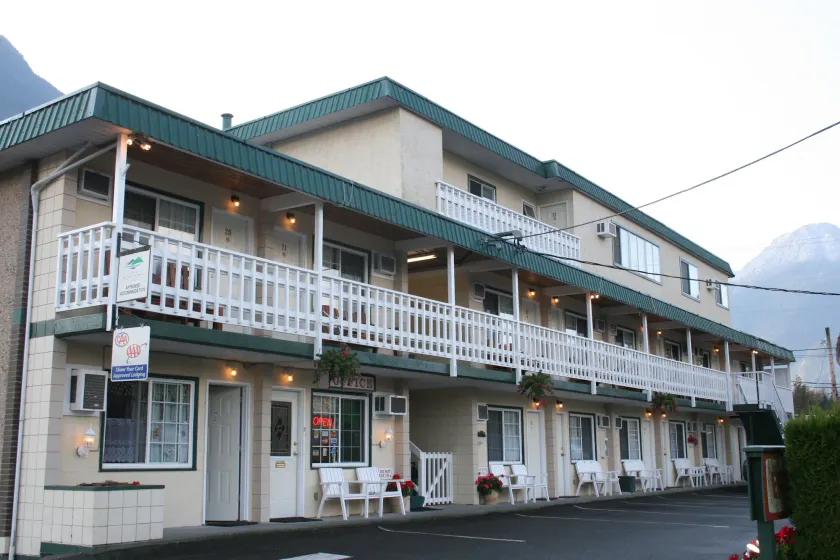 Best Continental Motel - Image 1