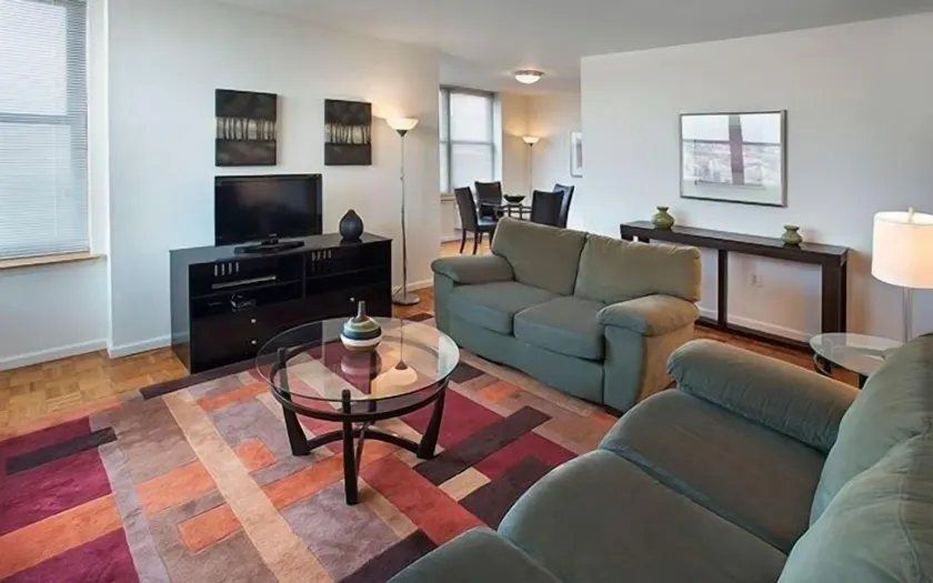 Premier Furnished Apt at Grove Pointe - Image 1