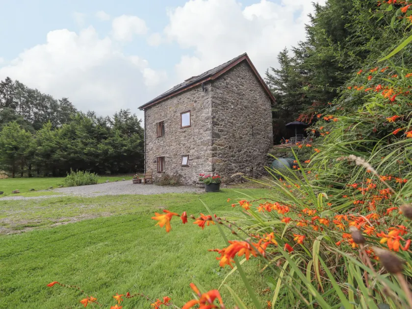 Yr Hen Felin - Image 1