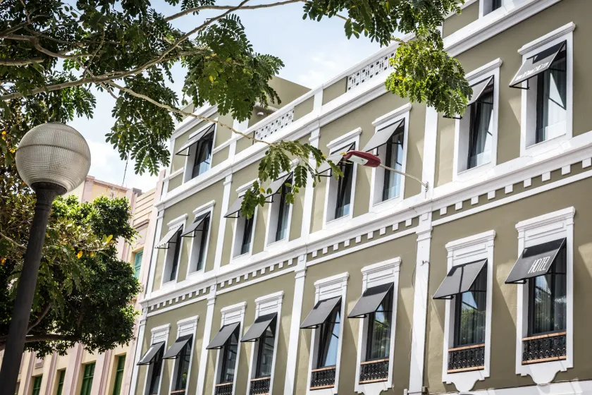 Hotel Catalina - Image 1