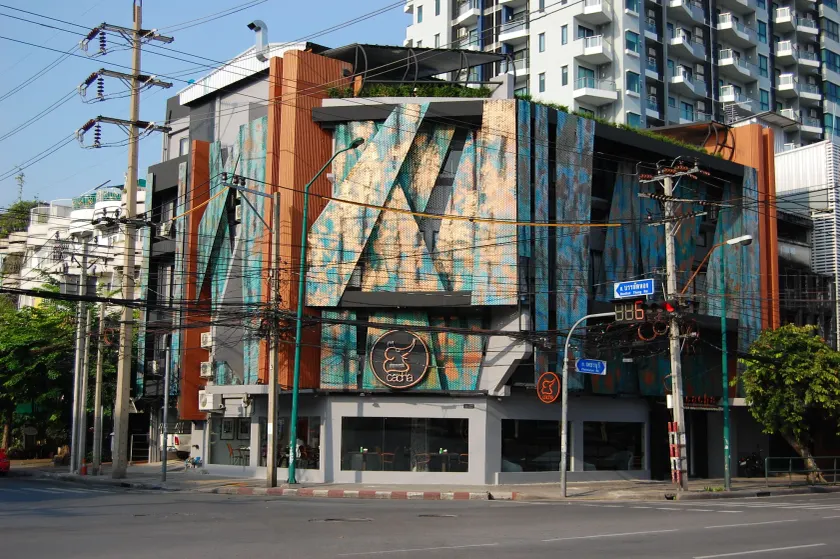 Cacha Hotel Bangkok - Near BTS Ratchathewi & Siam - Image 1