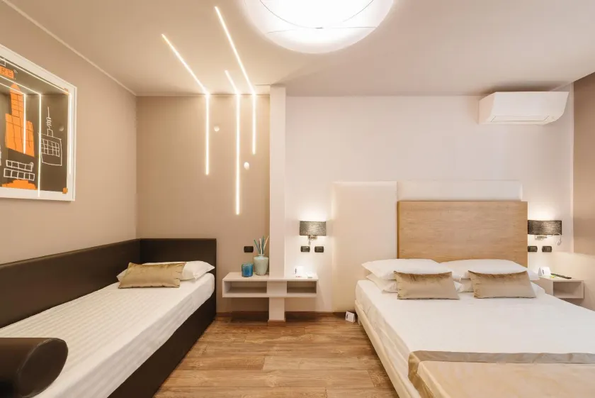 Etruska luxury Trastevere Guesthouse - Image 1