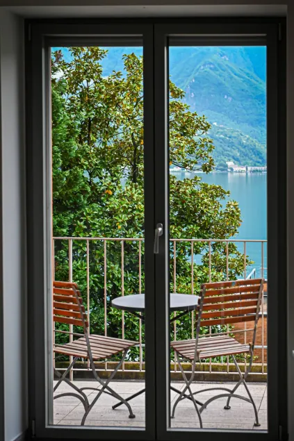 Lake View Suite 86 in Melide - Image 1