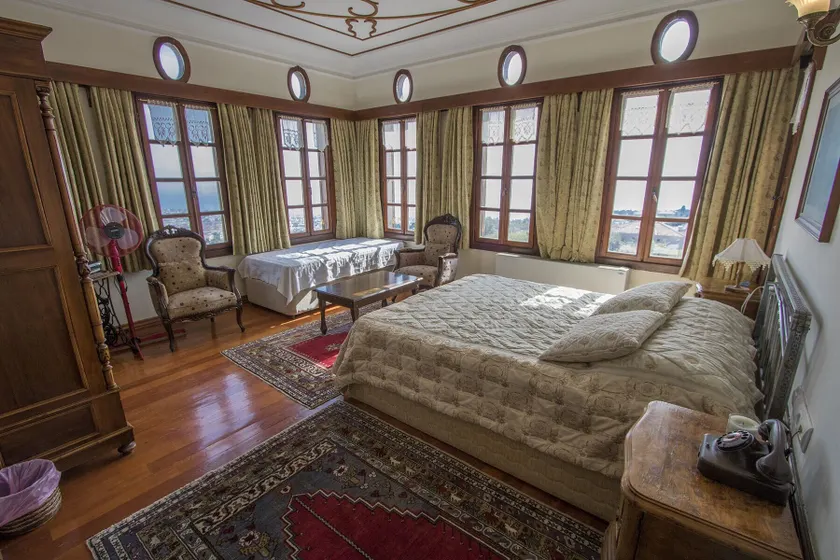 Altın Çeşmeli Konak - Image 1
