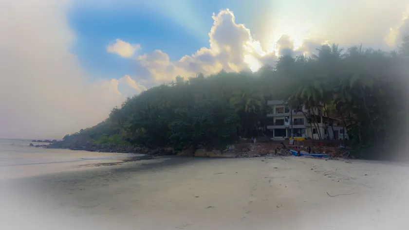 Hotel VR Rudra Residency - Image 1