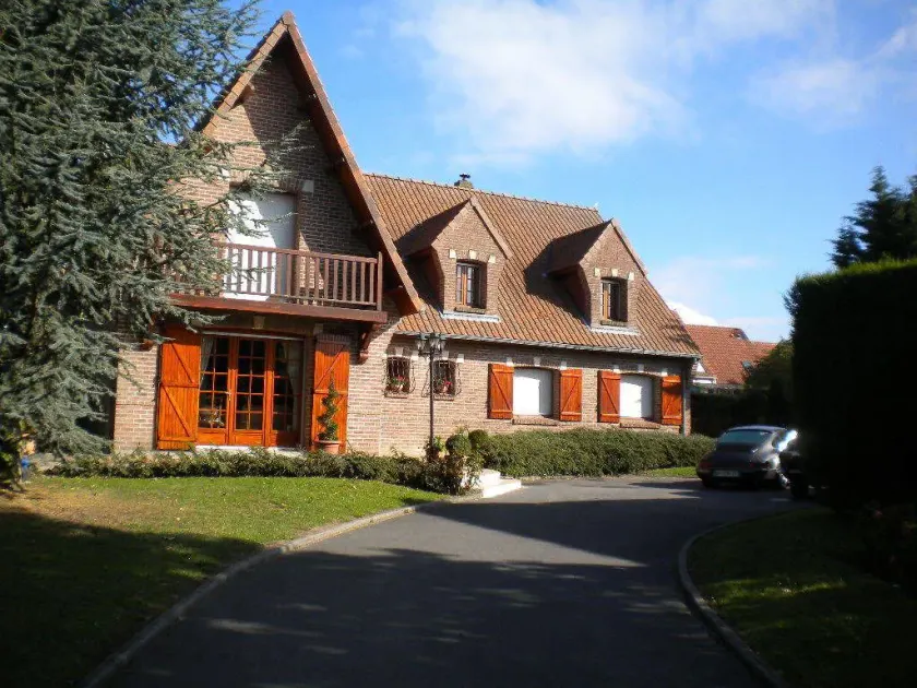 Bed & Breakfast - Image 1