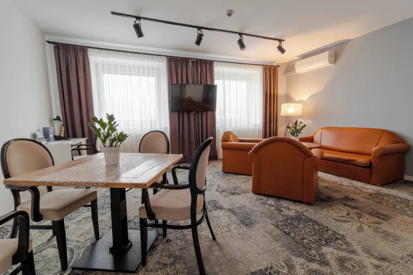 Hotel Nafta Krosno - Image 1