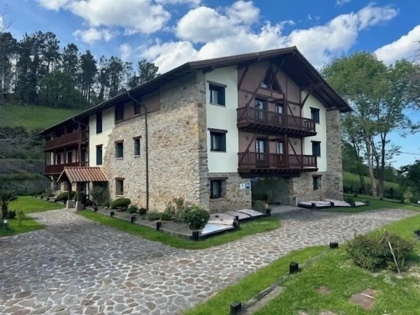 Hotel-Apartamento Rural Atxurra - Image 1