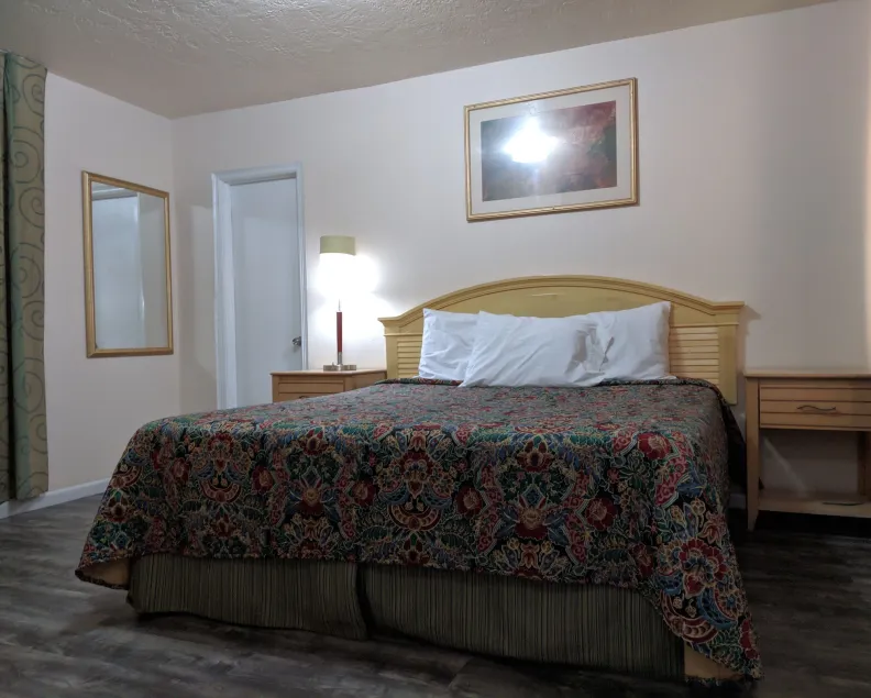 Travelers Inn - Clearwater - Image 1