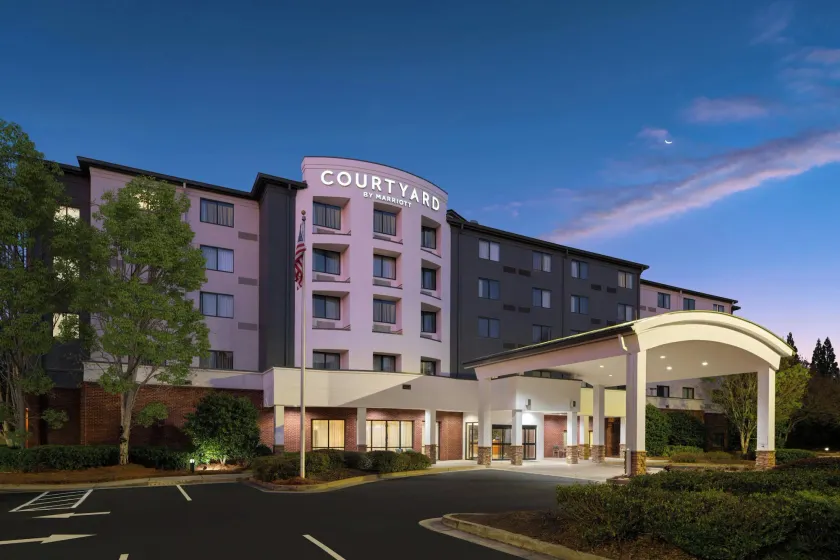 Courtyard by Marriott Atlanta Buford Mall of Georgia - Image 1