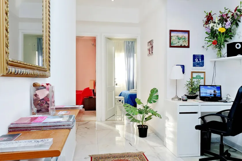I Pini di Roma - Rooms & Suites - Image 1