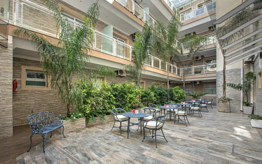 Hotel Nuevo Ostende by bund - Image 1