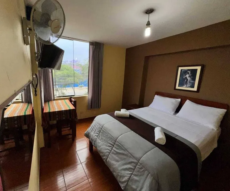 La Posada del Rey - Lima Airport Hostel - Image 1