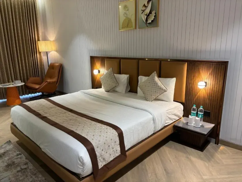 Hotel Four Point Corner - Chambre