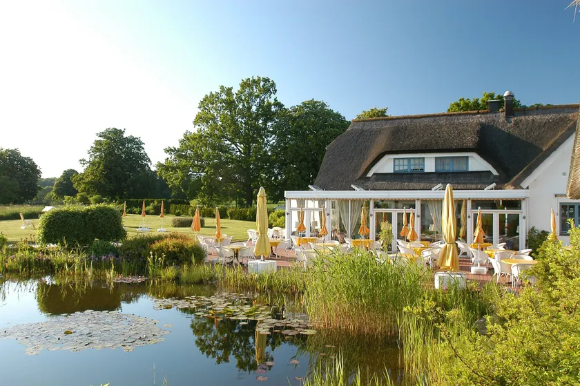 Landhotel Kastanienallee Putbus - Image 1