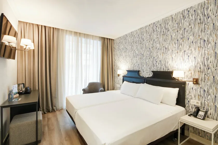 Sercotel Hotel Europa - Image 1