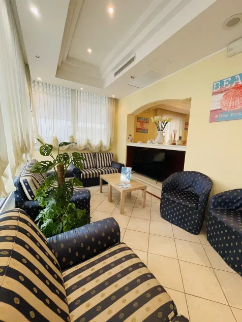 Mansarda Cannes - Image 1