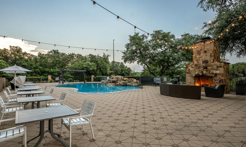Hampton Inn & Suites Boerne - Image 1